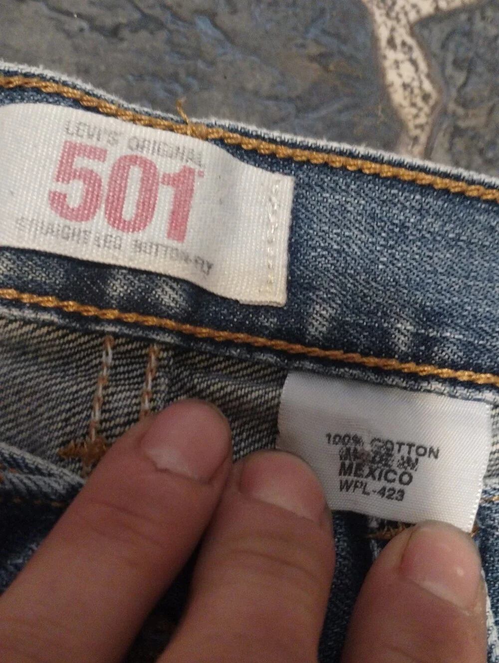 LEVIS 501 Button fly red tab mens jeans  32 